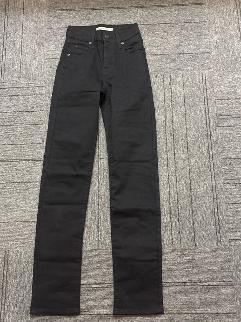 Levi's Women's High-Rise Black Slim Jeans